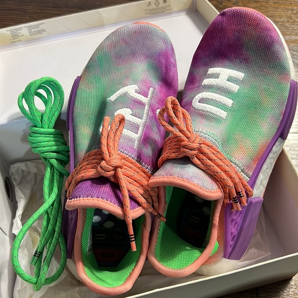 PHARRELL WILLIAMS ADIDAS/ PW Hu Holi NMD MC (Chalk Coral) - Picture 7 of 11
